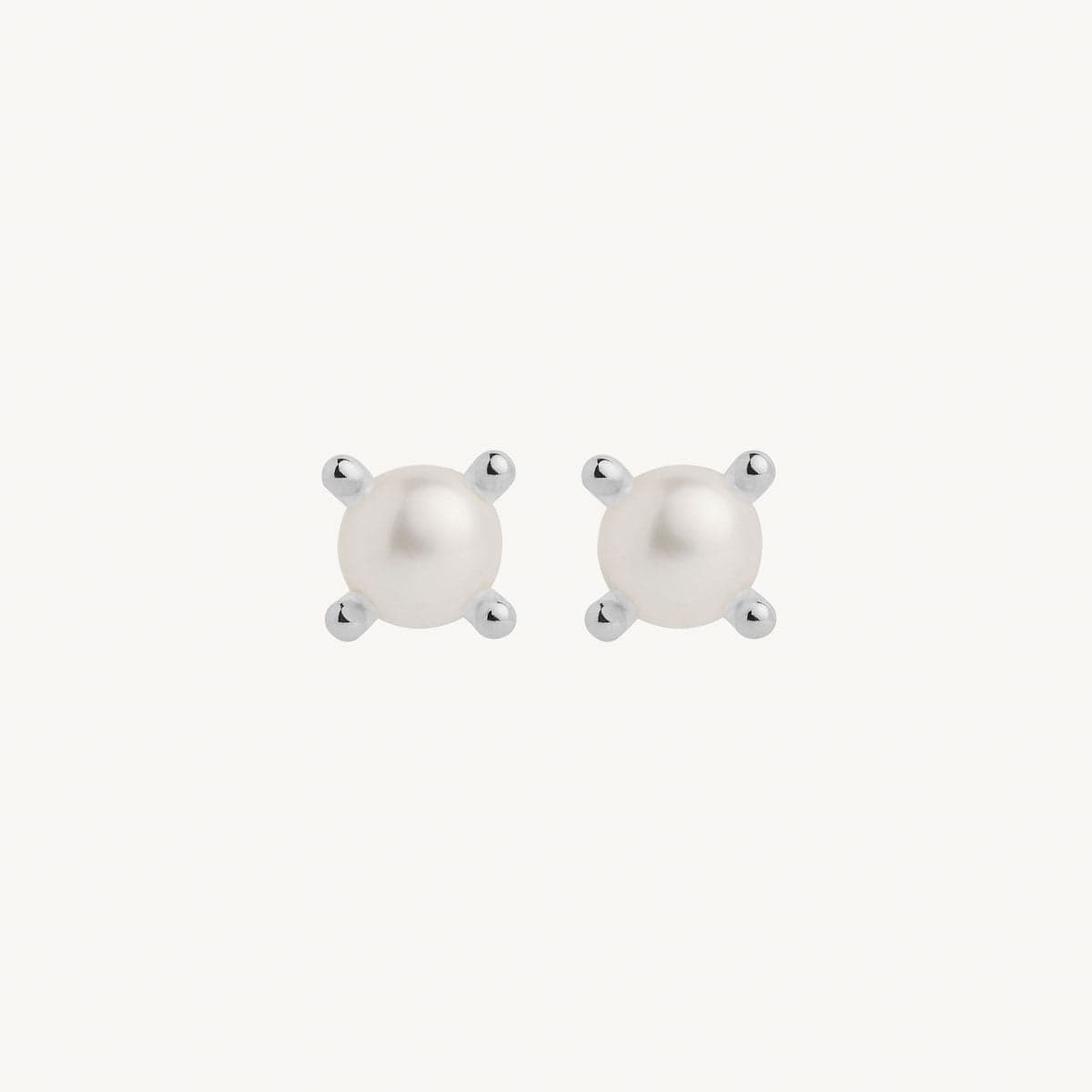 Moana Pearl Earring